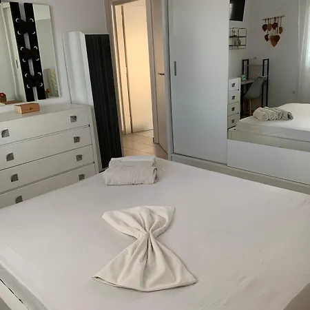 Center Paroikia Appartement